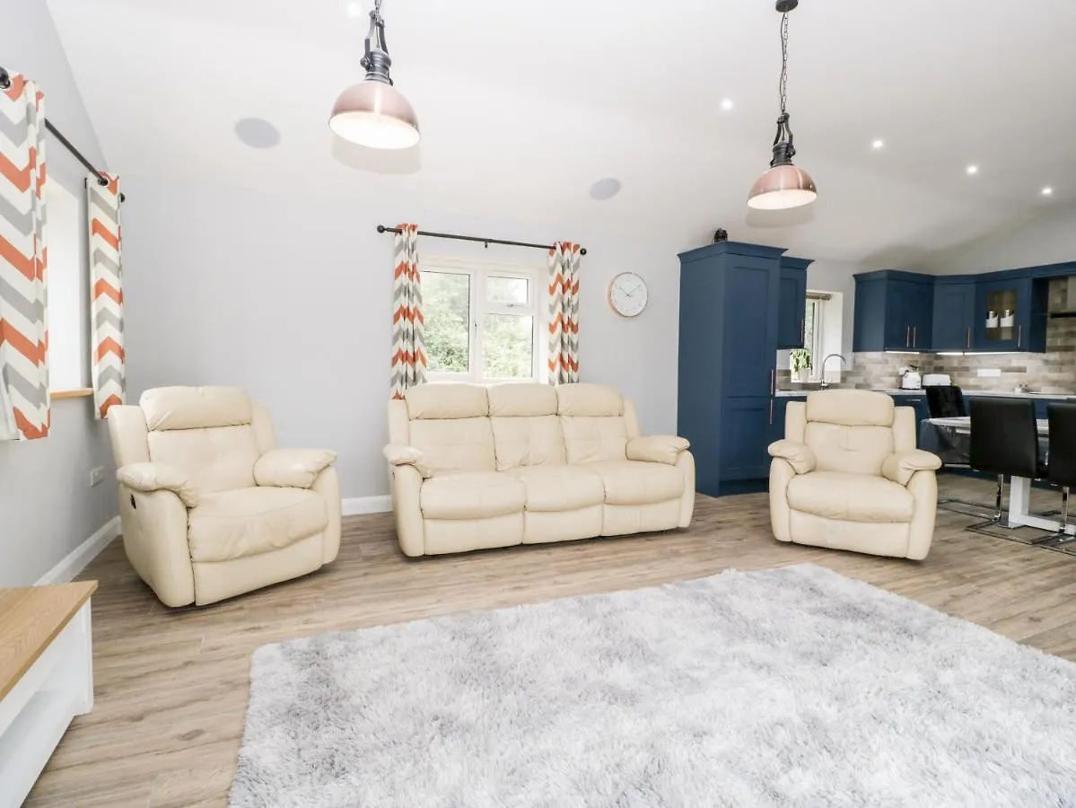 Strawberry Stables Villa Bristol Holiday home